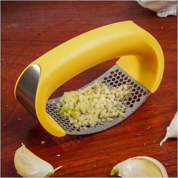 Manual Garlic Press Stainless Steel Handheld Ginger Garlic Curve Mincer Chopping (random Color)